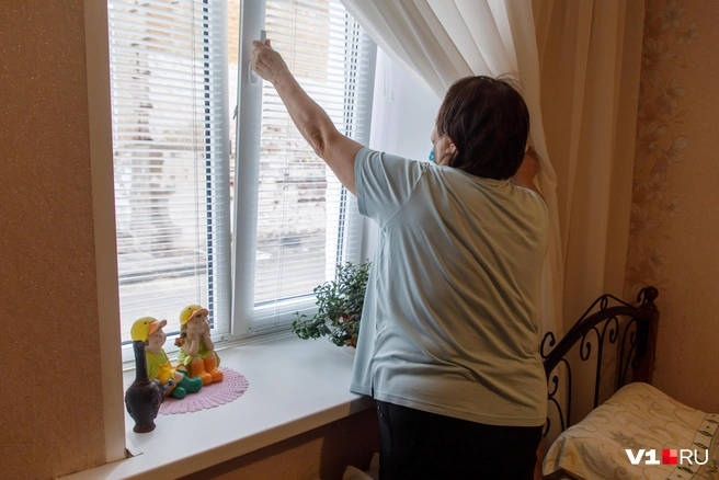 Тем, кому уже дали отопление, жалуются на жару, у кого еще не затопили — просят побыстрее начать | Источник: Алексей Волхонский / V1.RU