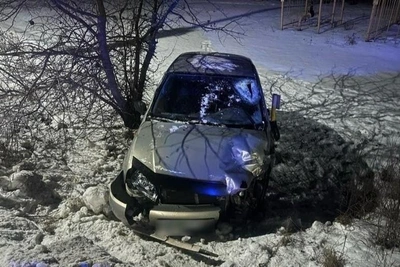 Two cars collide in Voronezh region, injuring driver