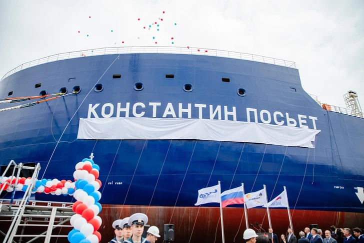 Газовоз и ледокол: в Приморье спустили на воду судно «Константин Посьет» для Севморпути