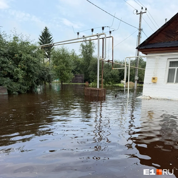 Вот так затопило Казино | Источник: читательница E1.RU