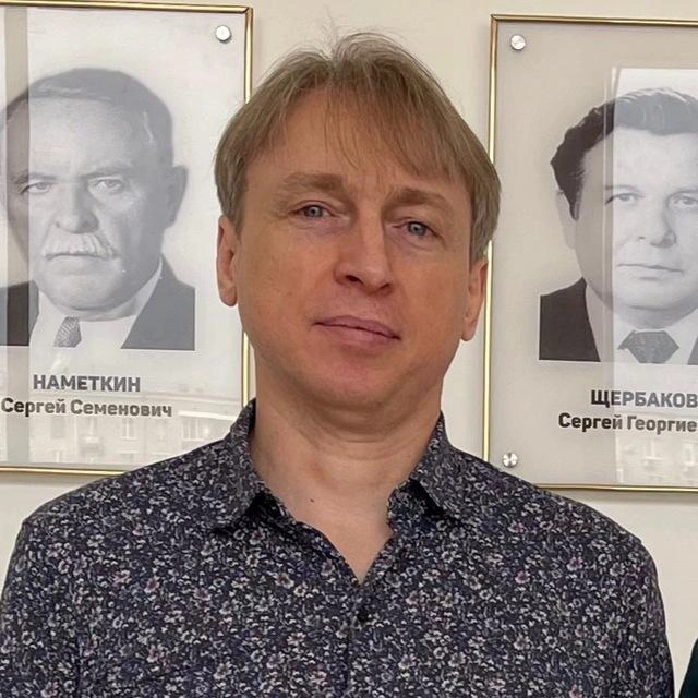 Николай в окружении видных ученых и партийных деятелей | Источник: Николай Старцев / Telegram