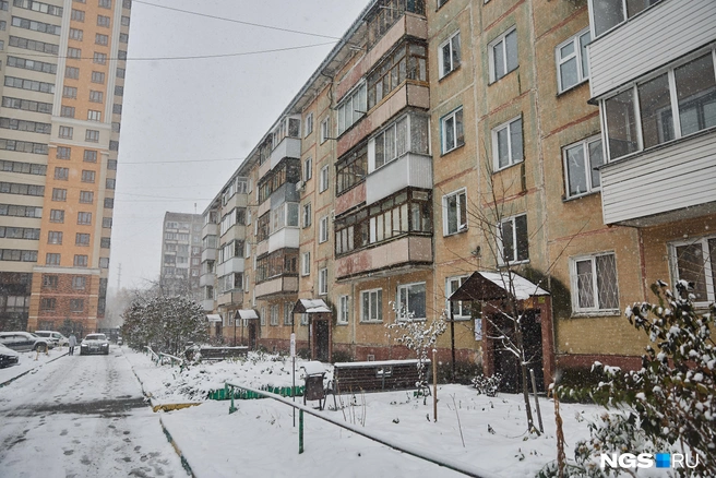 Жители пятиэтажки не знали, в чем причина | Источник: Александр Ощепков / NGS.RU