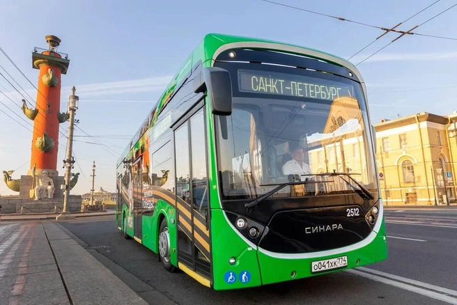 Новые автобусы «Синара» выехали на улицы Петербурга. Пока в тестовом режиме | Источник: Администрация Санкт-Петербурга