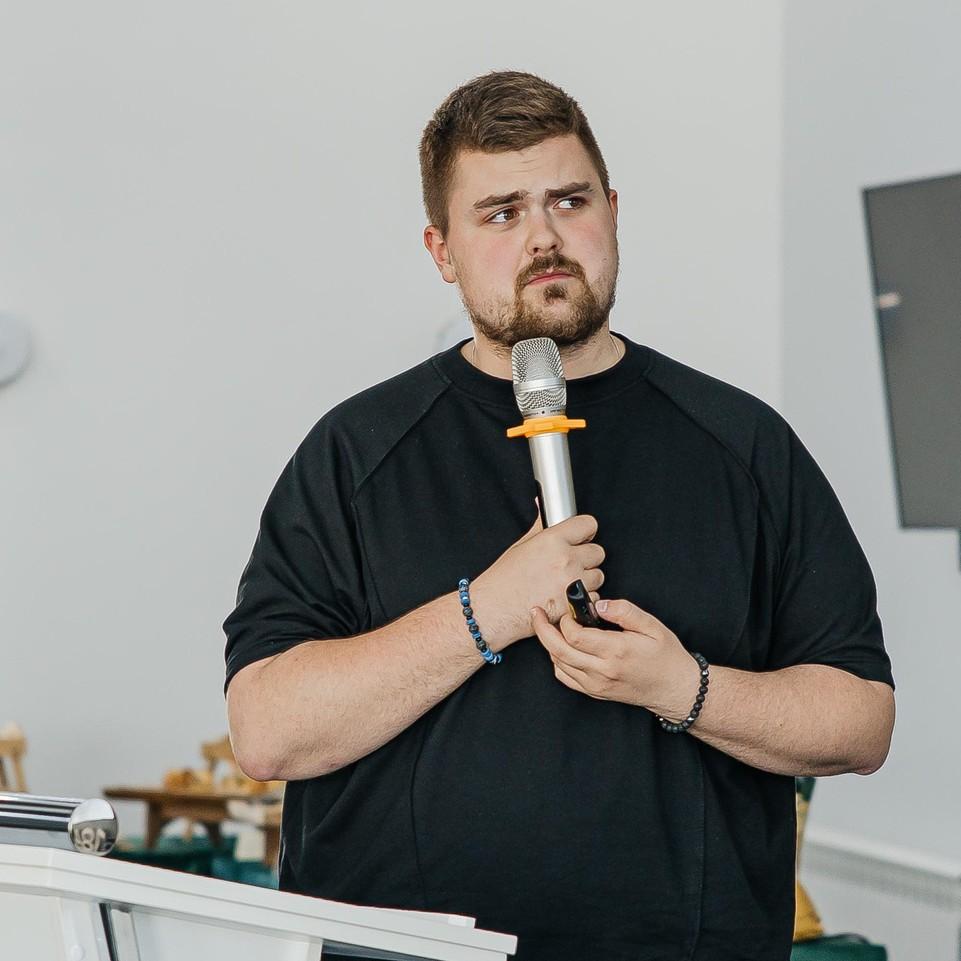 <p>Евгений Гаврилов, лектор Российского общества «Знание»</p>