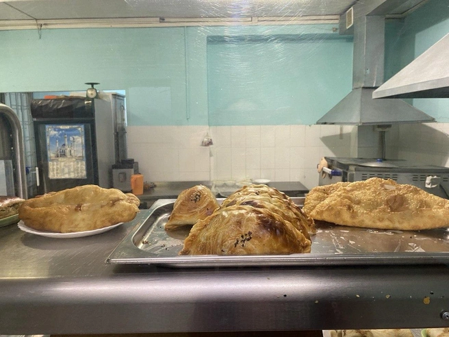 В меню есть как узбекские, так и русские блюда | Источник: Ирина Господаренко / NGS22.RU