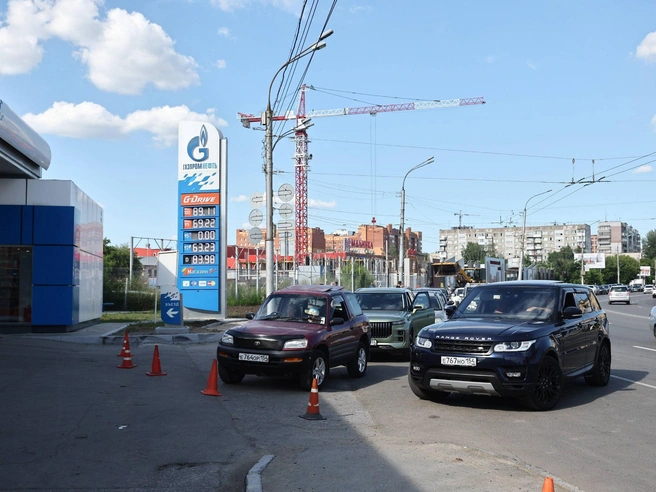 На заправках «Газпромнефти» стоимость топлива остается прежней. | Источник: Александр Ощепков / NGS.RU