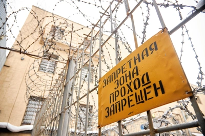 Суд над подростком в Красноярске: две статьи о терроризме и поджог на ЖД