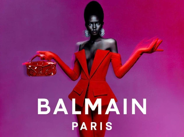 50 платьев из новой, «неизданной», коллекции Balmain украли
