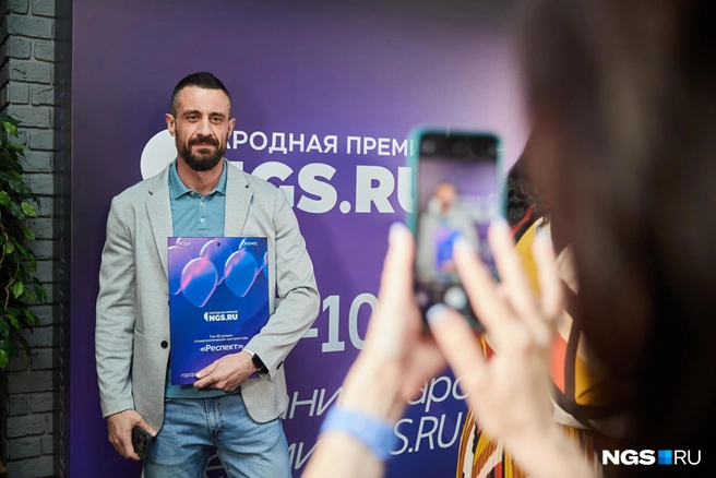Андрей — представитель стоматологии «Респект» | Источник: Александр Ощепков / NGS.RU