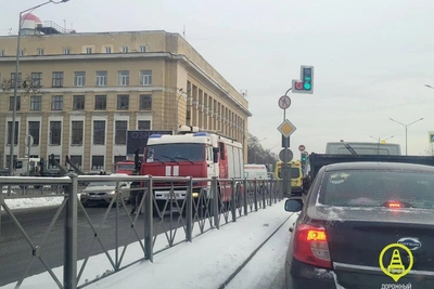 Ambulance Involved in Crash on Malookhtinsky in St. Petersburg