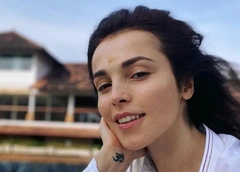 Итальянская родня мужа радовалась онлайн: Сати Казанова устроила гендер-пати