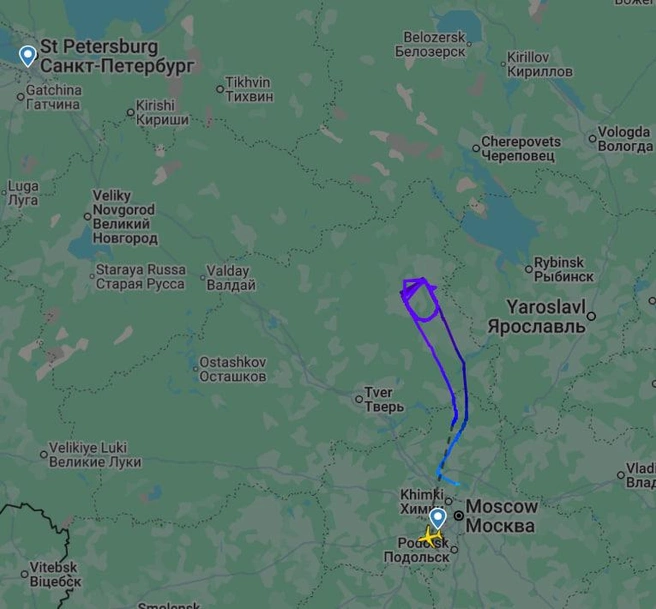 В Пулково рейс авиакомпании «Россия» так и не приземлился | Источник: flightradar24.com