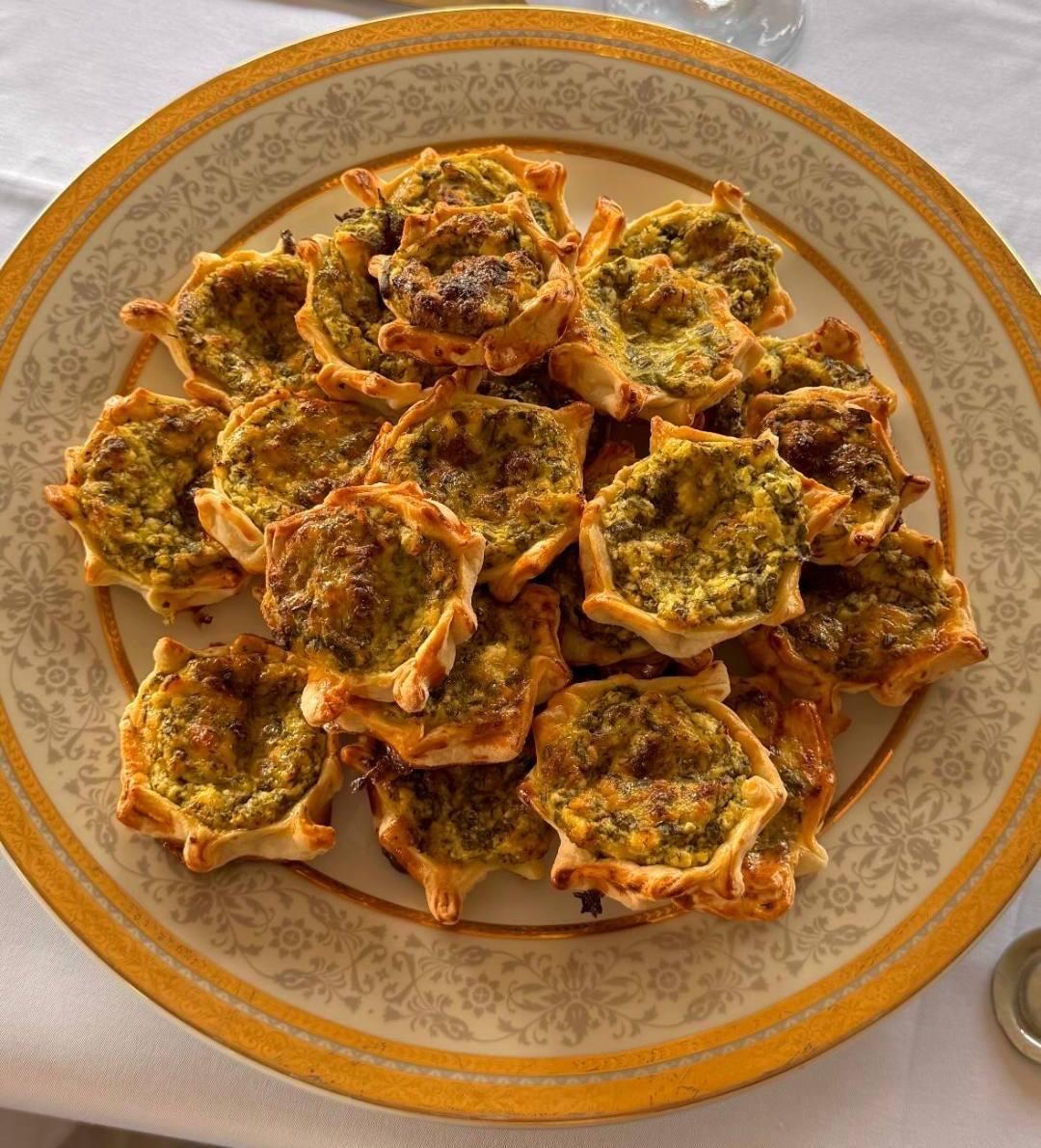 Они же перепечи или калитки: как приготовить шанежки на тонком тесте — семейный рецепт из Осы от пермского шеф-повара