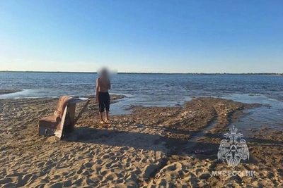 Подросток утонул в Волге, доставая мяч
