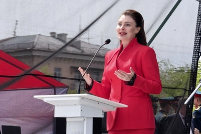 Инна Щеглова поздравила читинцев с Днём России