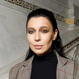 <p>Елка</p>