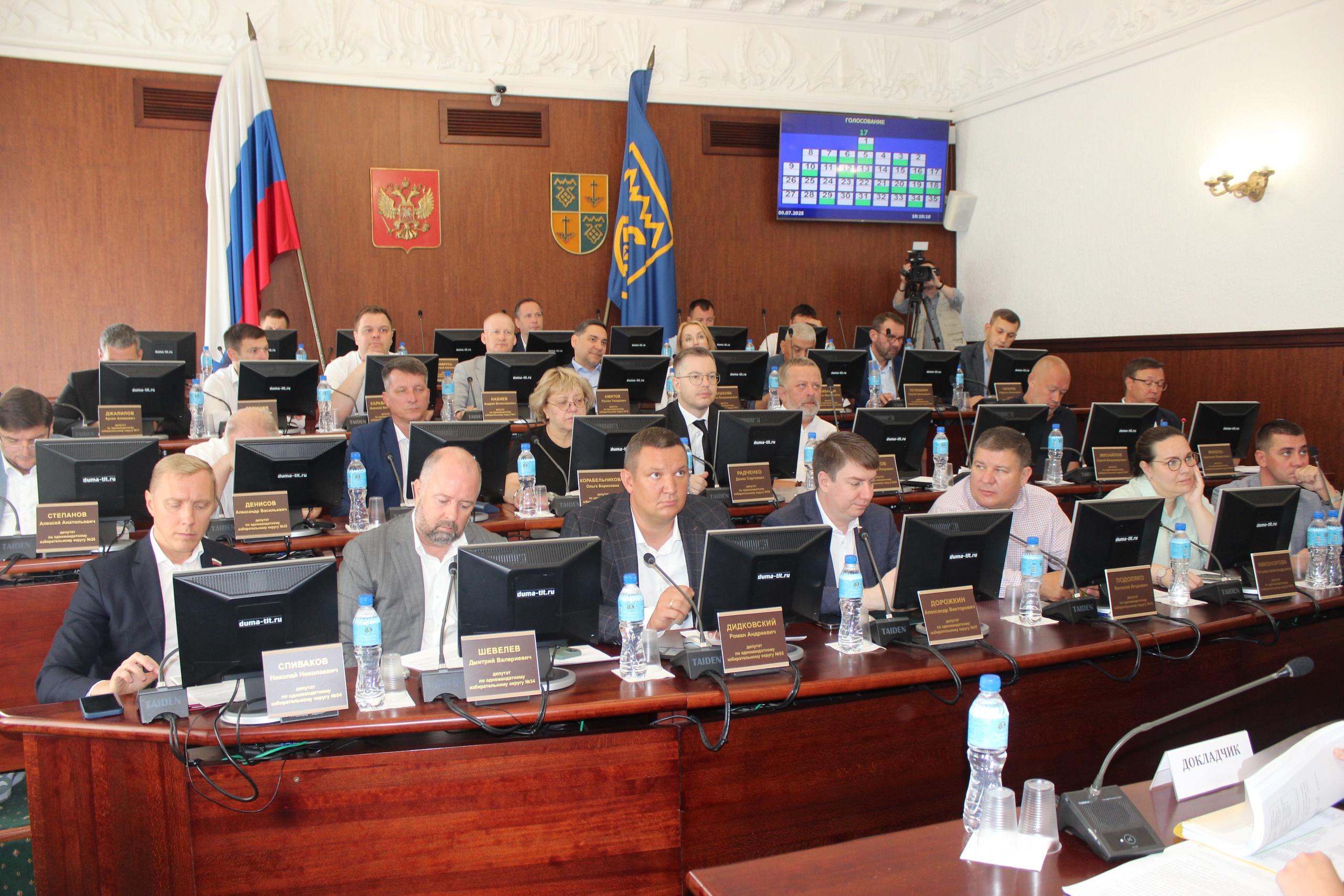 «Поощрение вырастет на 250%» — депутата гордумы возмутило стремительное повышение жалований чиновников Тольятти