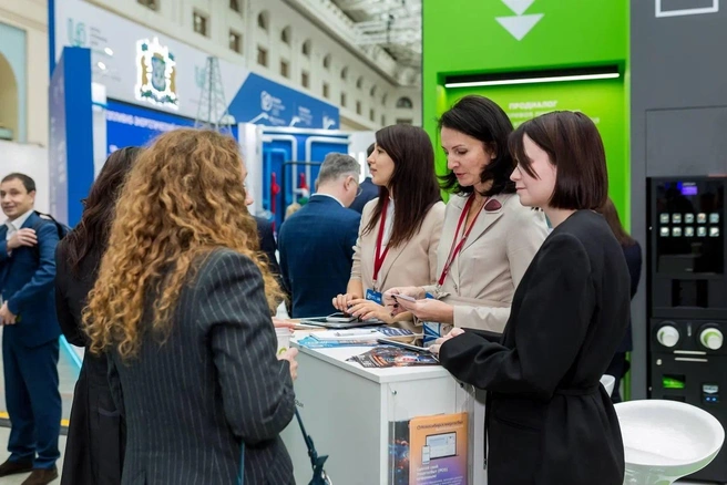 «Новосибирскэнергосбыт» выступил одним из ключевых участников на объединенном стенде гарантирующих поставщиков | Источник: ProСбыт