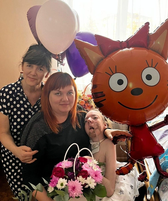 Три сильные женщины: бабушка Людмила Алексеевна, мама Наташа и Соня | Источник: личный архив семьи Киселевых