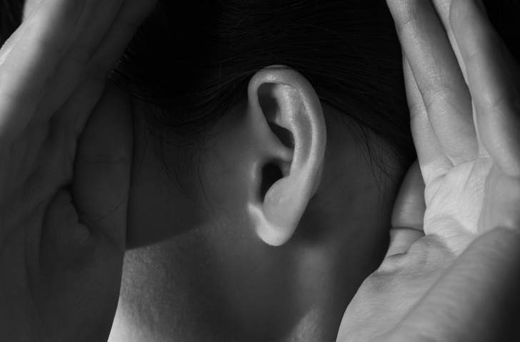 Почему болит кость за ухом: возможные причины