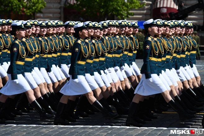 Женщин — в строй. Где представительниц прекрасного пола ждет призыв в армию | Источник: Артем Устюжанин / MSK1.RU