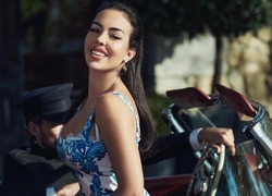 Жена легенды: Джорджина Родригес и ее роскошная жизнь для Guess