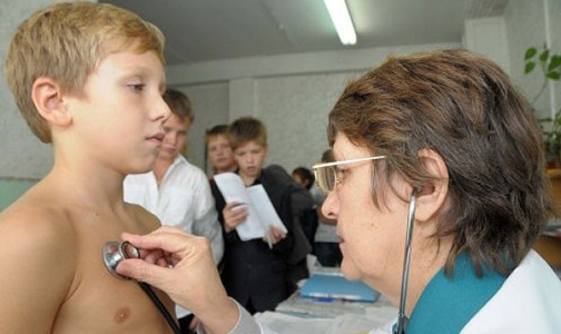 Минздрав потратит 3 млрд рублей на медосмотры школьников