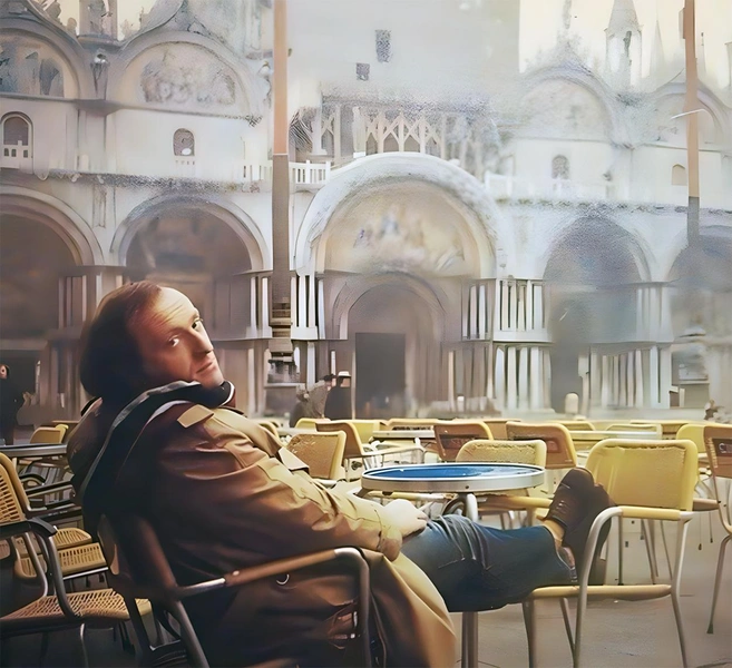 Иосиф Бродский любил бывать в Венеции зимой, когда там мало туристов, туманно и холодно. Теперь и климат другой, и толпы в этом городе круглогодично, особенно в праздники | vokrugsveta.ru