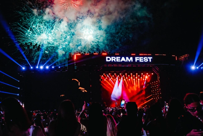 Ежегодно в разгар пляжного сезона проходит музыкальный DREAM FEST | Источник: Пресс-служба Sea Breeze