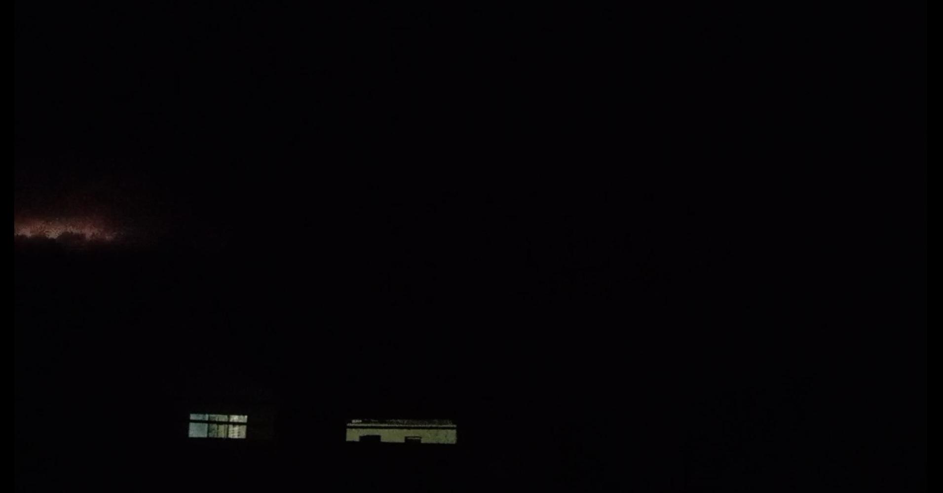 Под Волгоградом в ночном небе сняли потрясающей красоты зарницу — видео