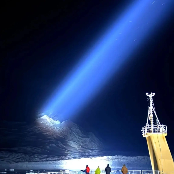 Победитель в номинации «Науки о Земле и климате». Исследование ледников у берегов Антарктического полуострова | Источник: Michael Meredith / The Royal Society Publishing Photography Competition 2025