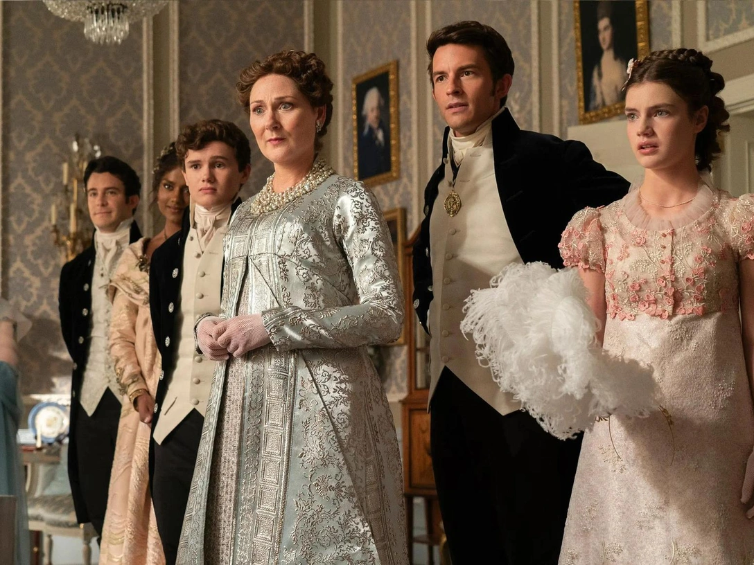 Кадр из сериала «Бриджертоны» | marieclaire.ru