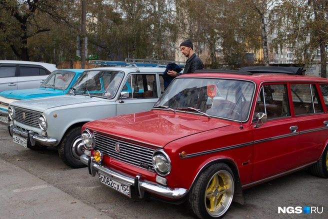 Советские автомобили сегодня стоят недорого, но после реставрации их цена увеличивается в разы | Источник: Андрей Бортко / NGS.RU
