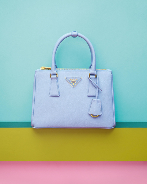 Something blue: небесная сумка Prada Galleria