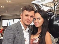 «Вы уверены, что у Вики молодой мужчина?»: Антон Гусев о новых отношениях Романец