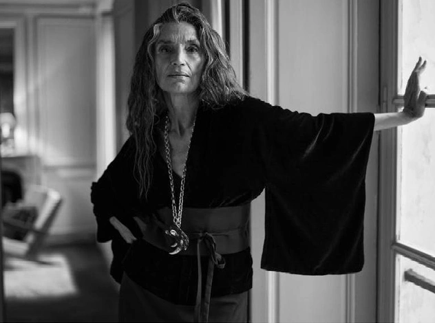 67-летняя актриса, икона стиля Анхела Молина снялась для Zara