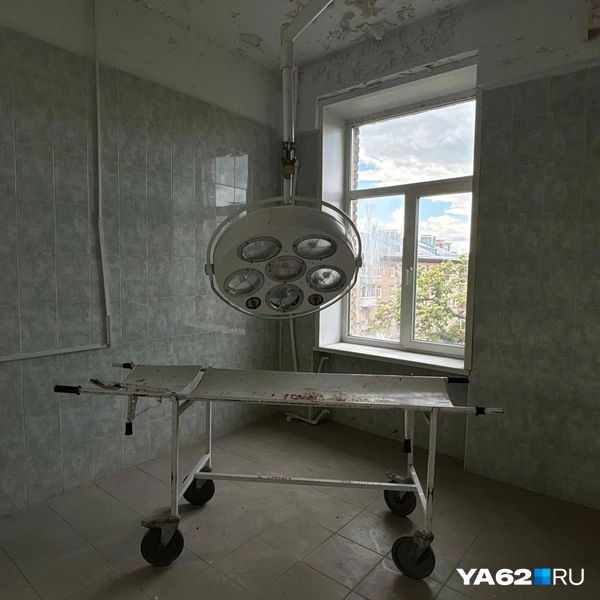 Как вам такое в заброшенной больнице? | Источник: Виктория Улитова / YA62.RU