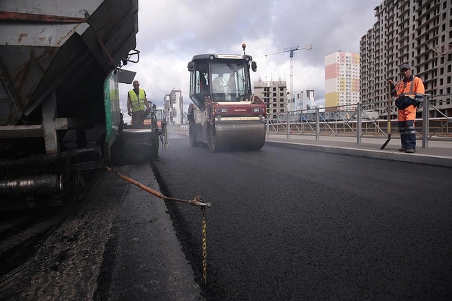 Хочешь построить дом — строй дороги. Кто и как создает транспортную инфраструктуру в новых районах | Источник: Сергей Михайличенко/ «Фонтанка.ру»