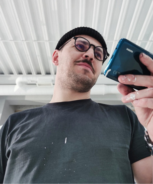 Смартфон Xiaomi и художник Андрей Бергер запускают онлайн-проект