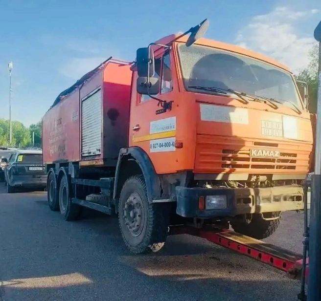КамАЗ арестовали за долги в 158 тысяч рублей на трассе | chelny1.ru