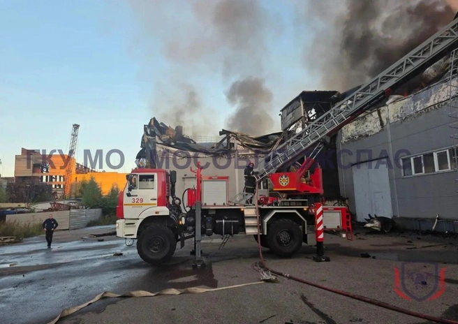 Склад загорелся в ночь на среду | Источник: ГКУ «Мособлпожспас»