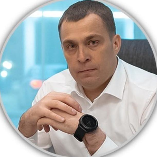 <p>Андрей Окулов</p>