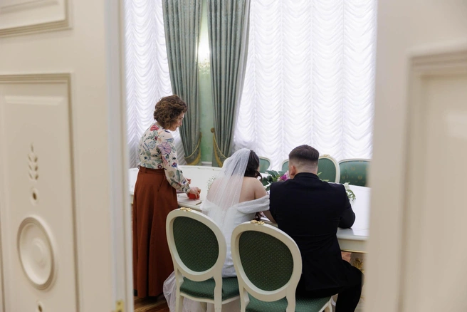 11 пар одновременно зарегистрируют брак в День семьи, любви и верности в Иркутске | Источник: Ирина Шарова / 72.RU