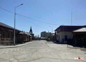 А в центре, например, в районе Старого города, пустота | Источник: Надежда Ефимова / 14.RU