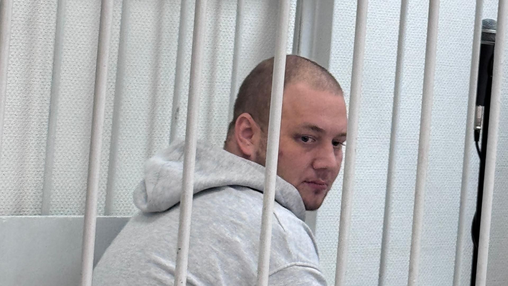 Новодвинца, сознавшегося в жестоком убийстве пенсионерки, пока не будут судить: он ушел на СВО