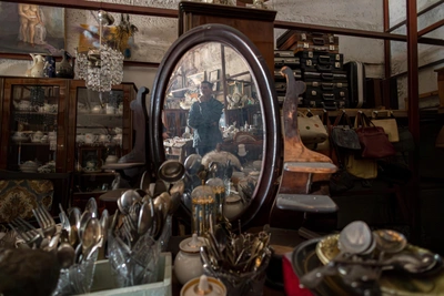 Krasnoyarsk collector runs Siberia's largest vintage market
