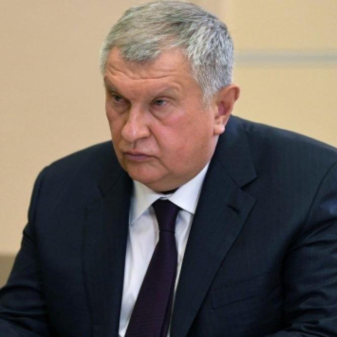 <p>Игорь Сечин</p>