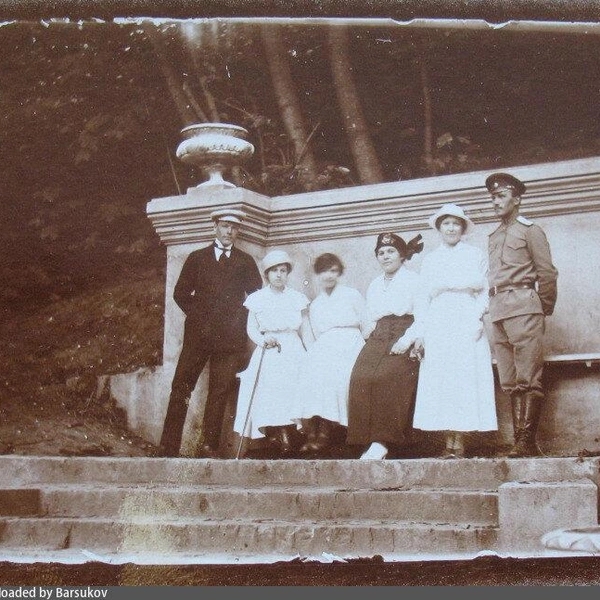 А это вид на площадку рядом с беседкой | Источник: pastvu.com