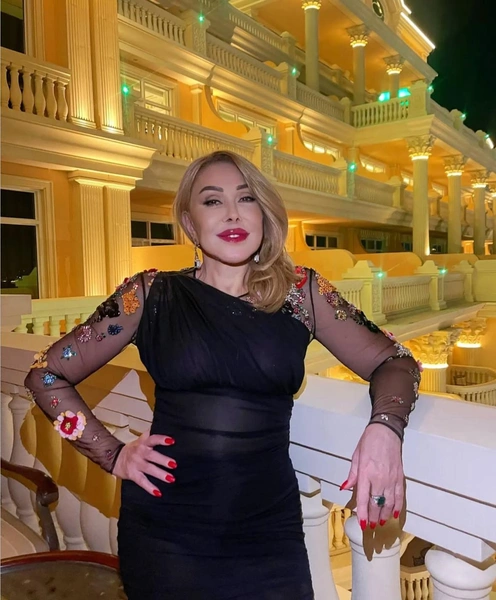 Любовь Успенская | www.starhit.ru