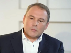 «У меня осталась дочь, у которой больше нет мамы»: Петр Толстой с болью о кончине экс-супруги